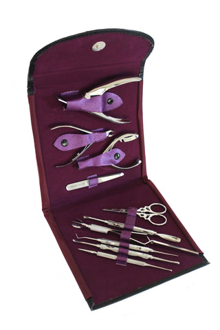 Kit de Belleza Personal de Acero Plateado por Habibi: Herramientas de Aseo Completas con Bolsa CT 125